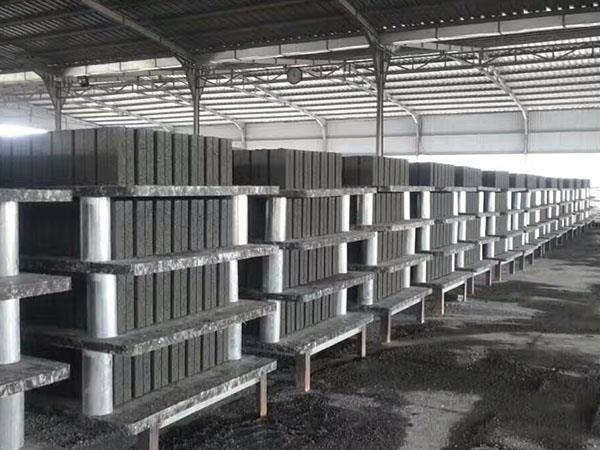 block machine pallets