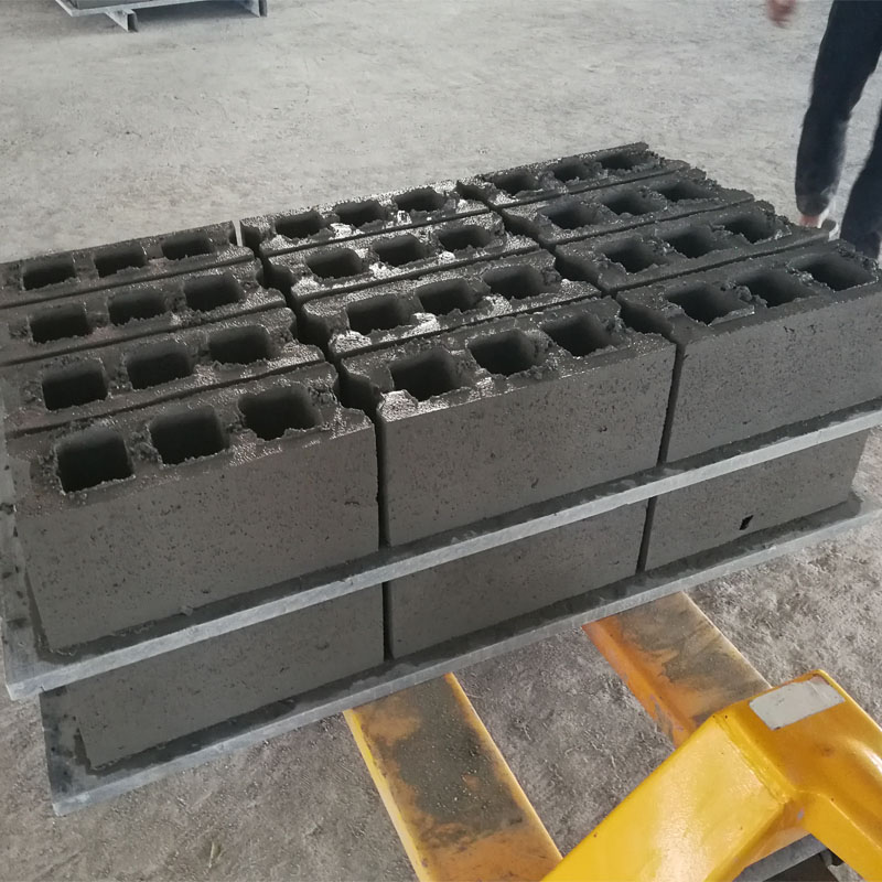 Advantages of HGMA QT10-15 Concrete Block Making Machine