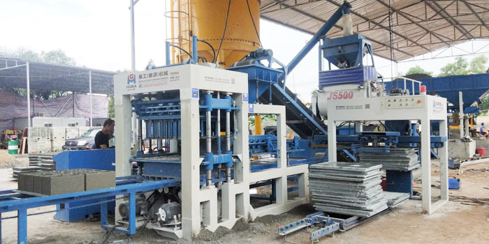 How much free pallet cement brick machine price