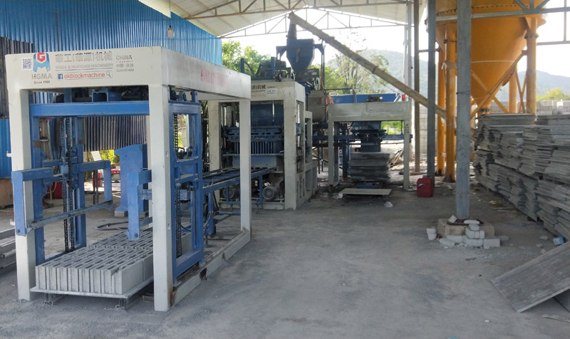 What is the production process of block making machine